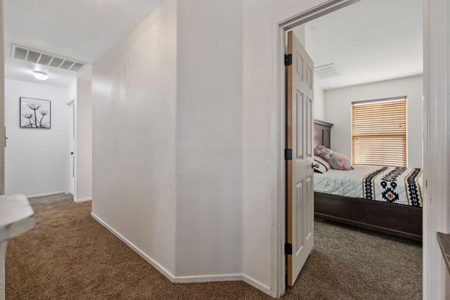 2295 Dandelion Avenue, Tulare, CA 93274