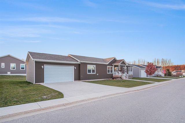 11765 Townsquare Blvd Drive, Rockford, MI 49341