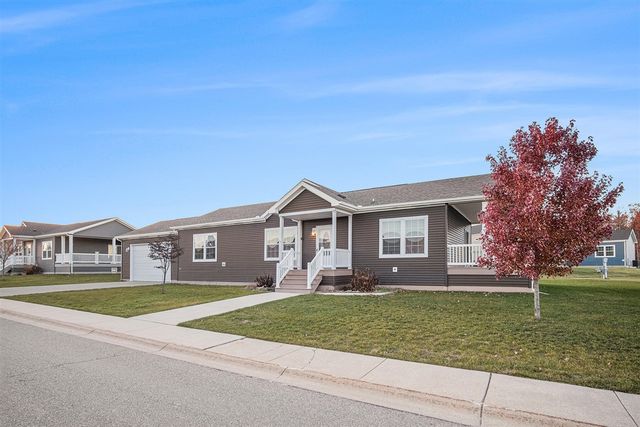 11765 Townsquare Blvd Drive, Rockford, MI 49341