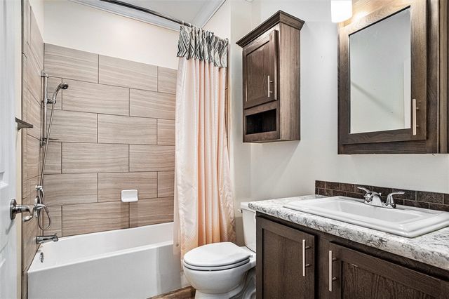 11765 Townsquare Blvd Drive, Rockford, MI 49341