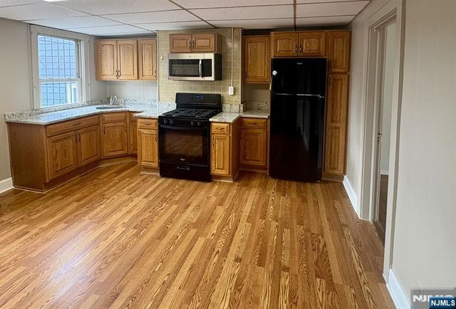 201 Clinton Avenue 2, Jersey City, NJ 07304