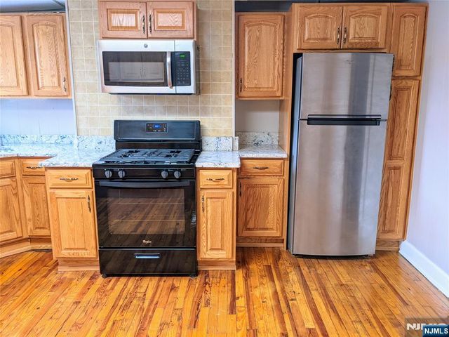201 Clinton Avenue 2, Jersey City, NJ 07304