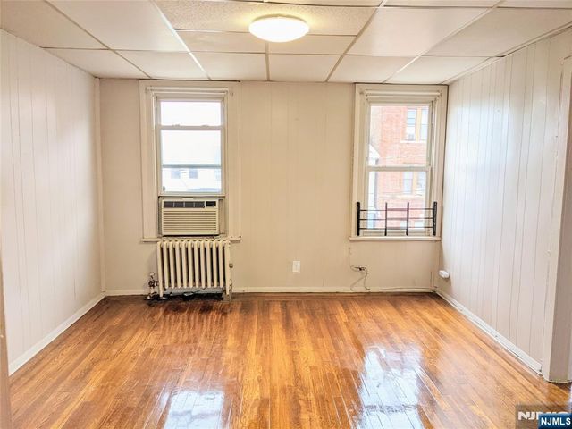 201 Clinton Avenue 2, Jersey City, NJ 07304