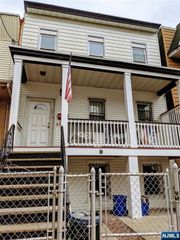 201 Clinton Avenue 2, Jersey City, NJ 07304
