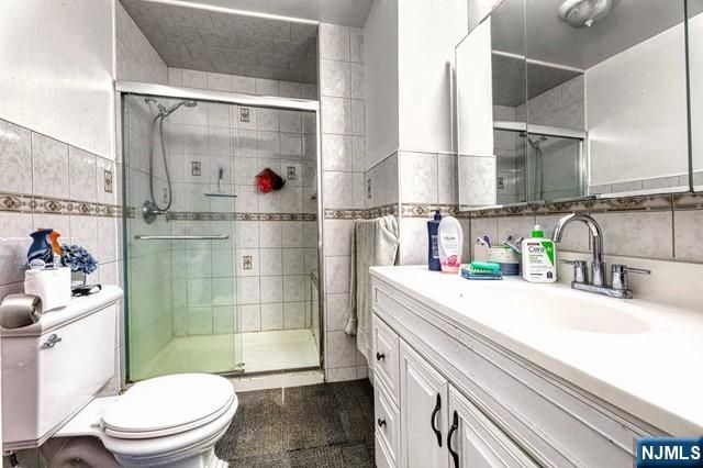 31 Garwood Road, Fair Lawn, NJ 07410