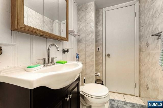 31 Garwood Road, Fair Lawn, NJ 07410