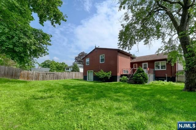 31 Garwood Road, Fair Lawn, NJ 07410