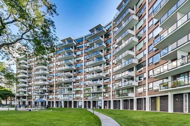 1630 N Sheridan Road 7K, Wilmette, IL 60091