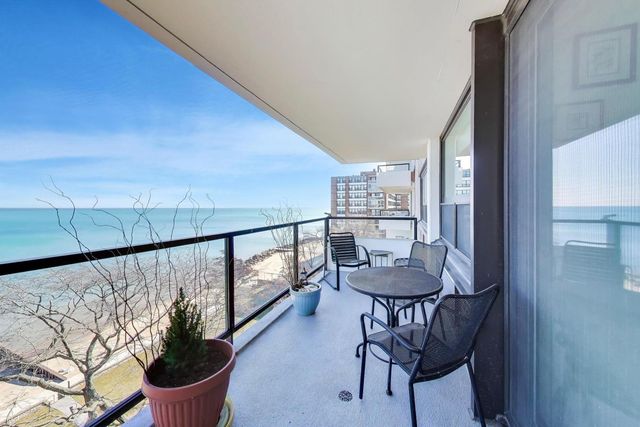 1630 N Sheridan Road 7K, Wilmette, IL 60091