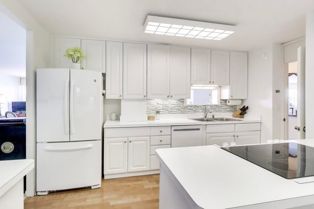 1630 N Sheridan Road 7K, Wilmette, IL 60091