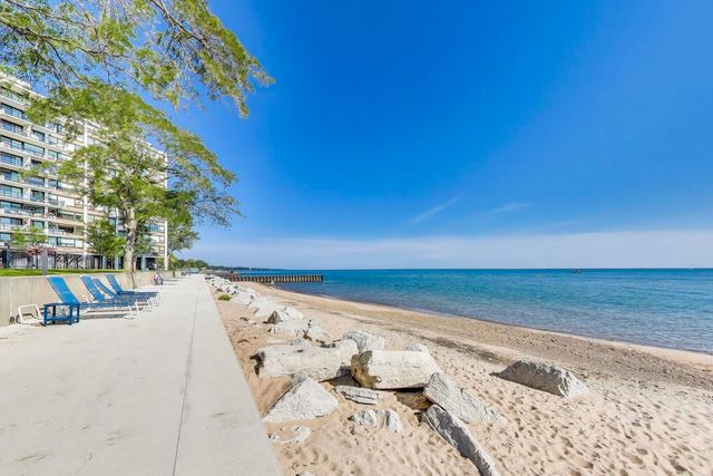 1630 N Sheridan Road 7K, Wilmette, IL 60091