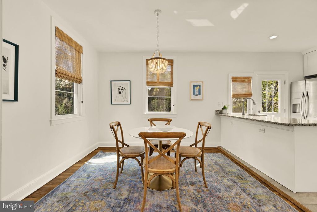 Image 12 of property listing at 3131 PARK WAY, Cheverly, MD 20785