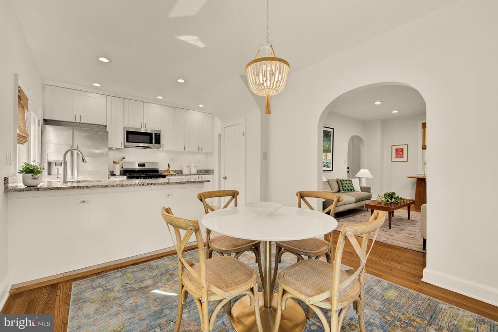 Image 14 of property listing at 3131 PARK WAY, Cheverly, MD 20785