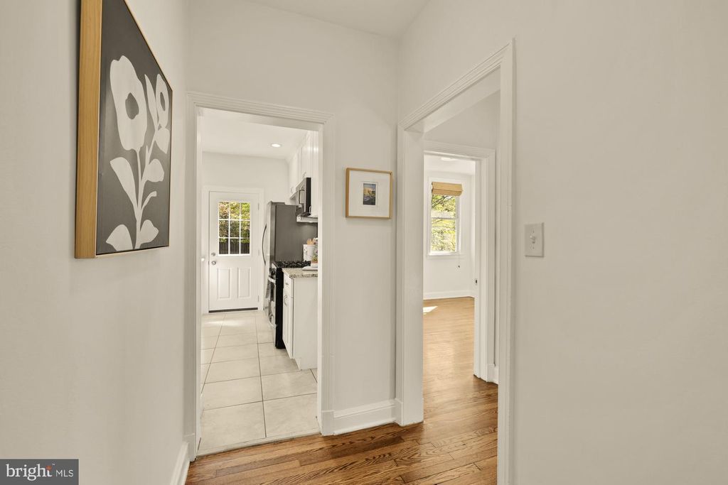 Image 20 of property listing at 3131 PARK WAY, Cheverly, MD 20785