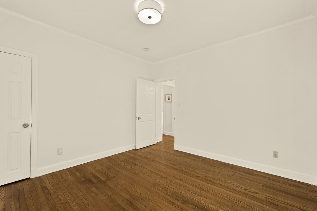 Image 25 of property listing at 3131 PARK WAY, Cheverly, MD 20785