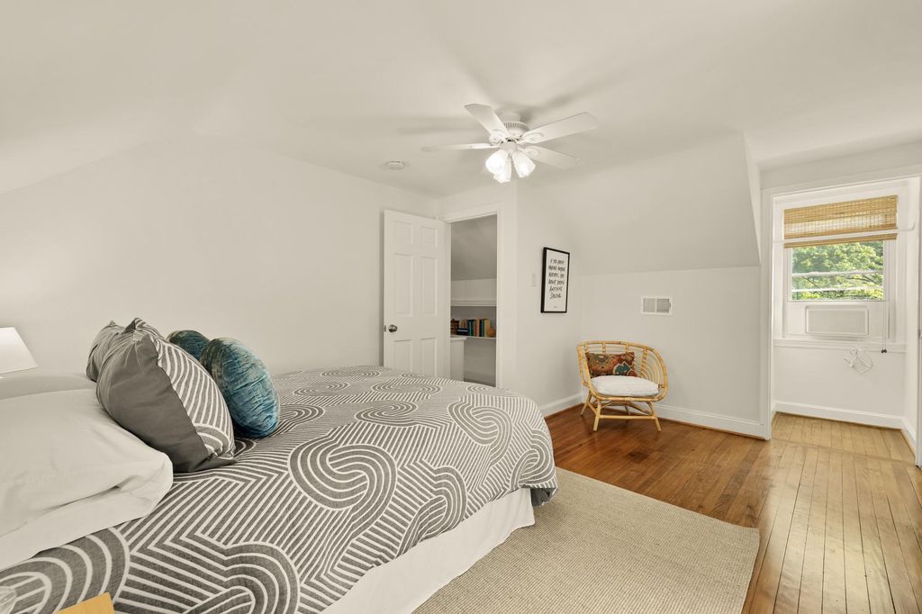 Image 28 of property listing at 3131 PARK WAY, Cheverly, MD 20785