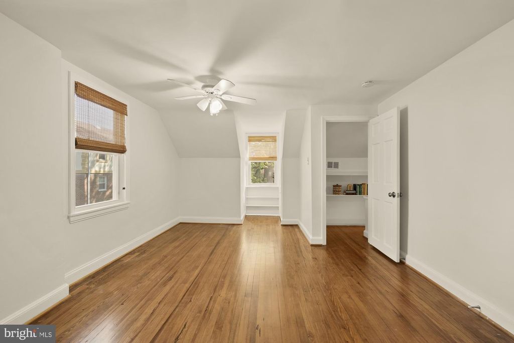 Image 32 of property listing at 3131 PARK WAY, Cheverly, MD 20785