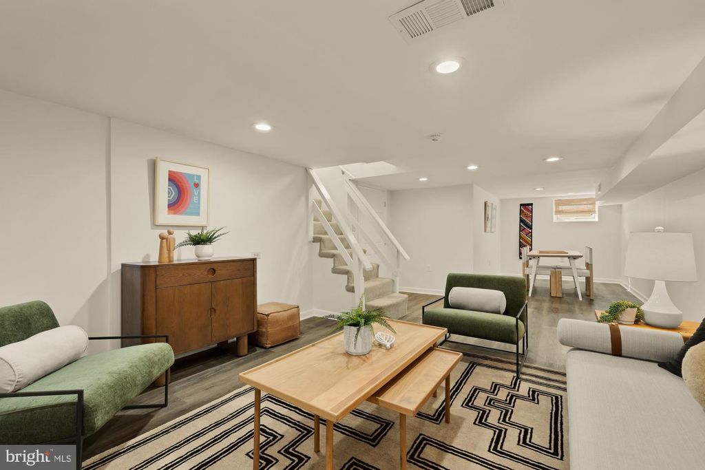 Image 37 of property listing at 3131 PARK WAY, Cheverly, MD 20785