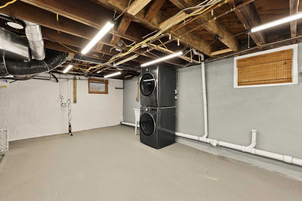 Image 40 of property listing at 3131 PARK WAY, Cheverly, MD 20785