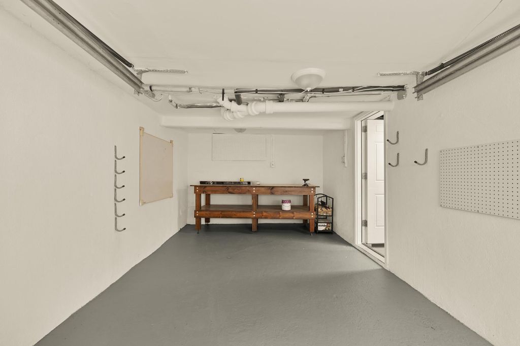 Image 43 of property listing at 3131 PARK WAY, Cheverly, MD 20785