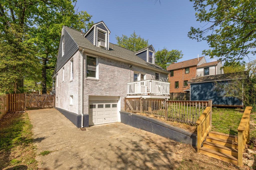 Image 49 of property listing at 3131 PARK WAY, Cheverly, MD 20785