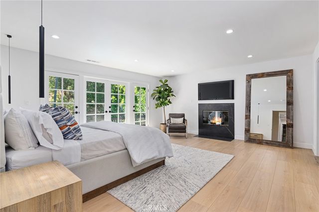 20225 Allentown Drive, Woodland Hills, CA 91364