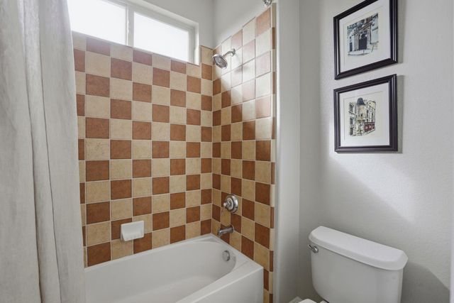 3300 New Hogan Pl, West Sacramento, CA 95691