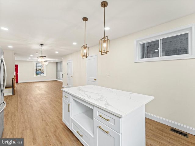 934 SNYDER AVE, Philadelphia, PA 19148