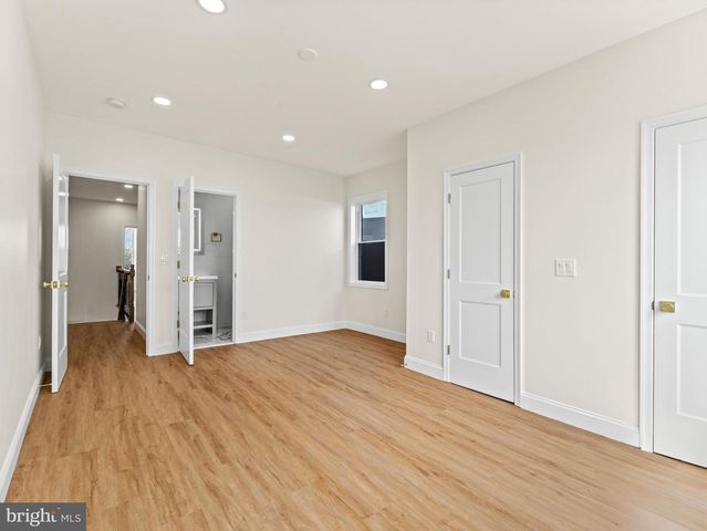 934 SNYDER AVE, Philadelphia, PA 19148