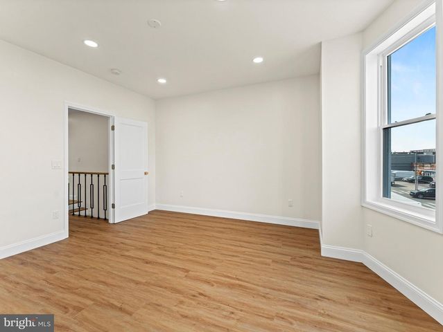 934 SNYDER AVE, Philadelphia, PA 19148