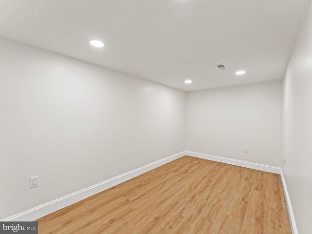 934 SNYDER AVE, Philadelphia, PA 19148