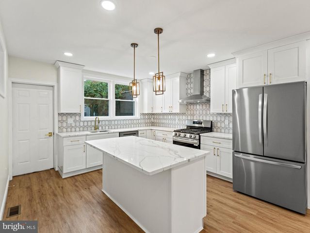 934 SNYDER AVE, Philadelphia, PA 19148