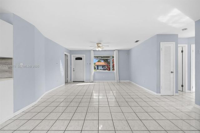 13710 Harrison St, Miami, FL 33176