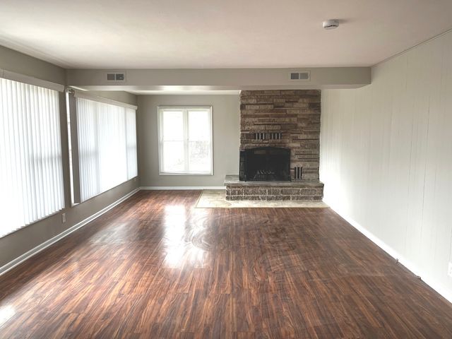 17658 Lincoln Avenue, Homewood, IL 60430