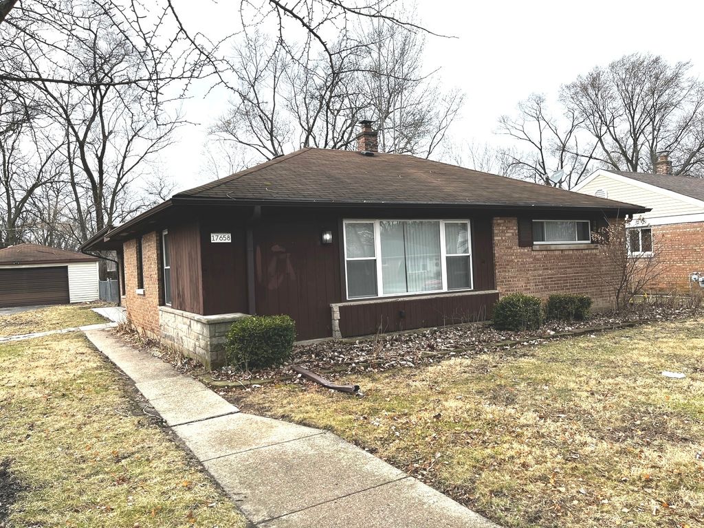 17658 Lincoln Avenue, Homewood, IL 60430