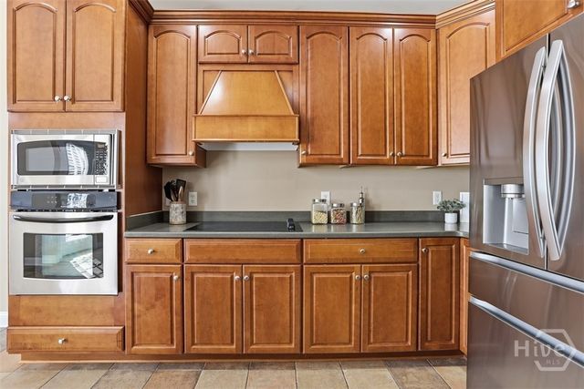 6 Mainhouse Lane, Savannah, GA 31419