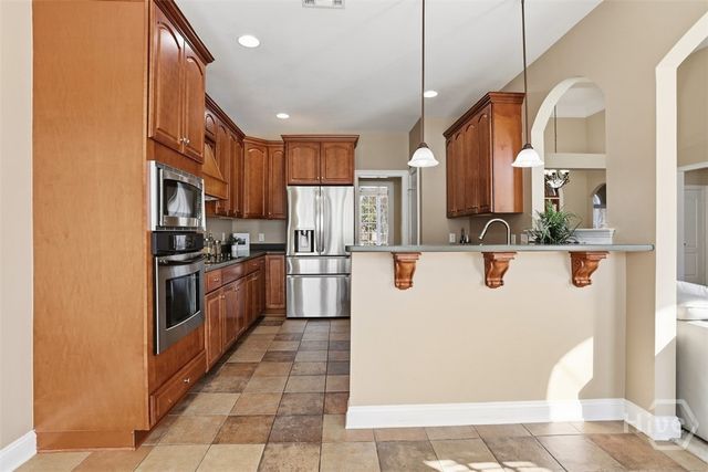 6 Mainhouse Lane, Savannah, GA 31419