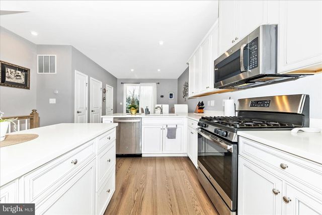 43406 OLD RYAN RD, Ashburn, VA 20148