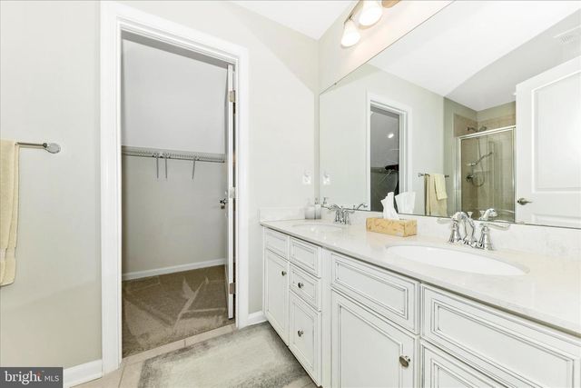 43406 OLD RYAN RD, Ashburn, VA 20148