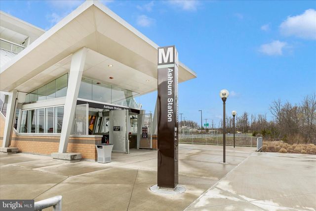 43406 OLD RYAN RD, Ashburn, VA 20148