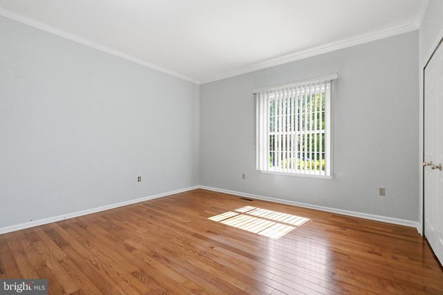 6 SUNRISE CIR, Newark, DE 19713