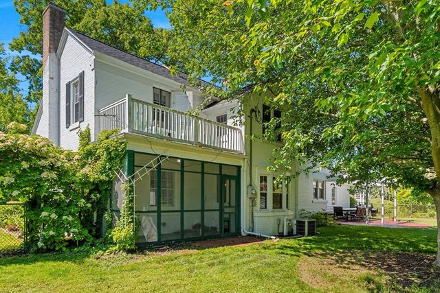 420 Waldo BOULEVARD, Manitowoc, WI 54220