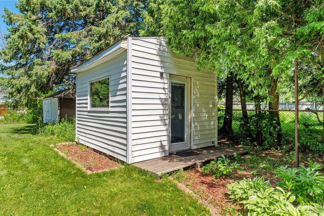 420 Waldo BOULEVARD, Manitowoc, WI 54220