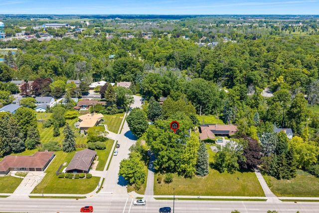 420 Waldo BOULEVARD, Manitowoc, WI 54220