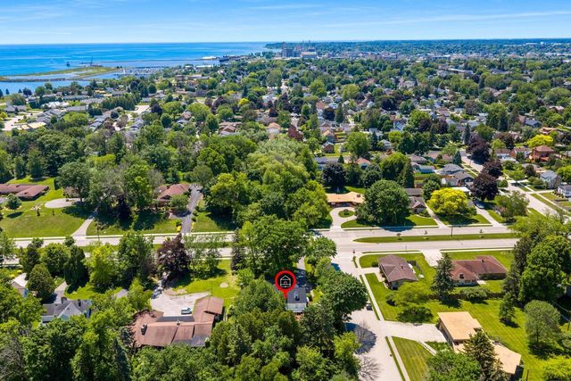 420 Waldo BOULEVARD, Manitowoc, WI 54220