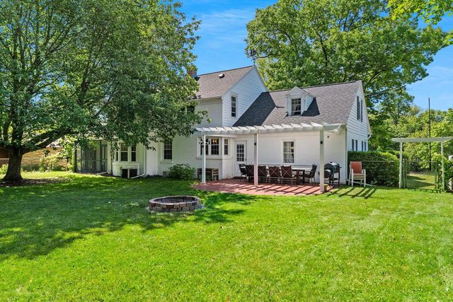 420 Waldo BOULEVARD, Manitowoc, WI 54220