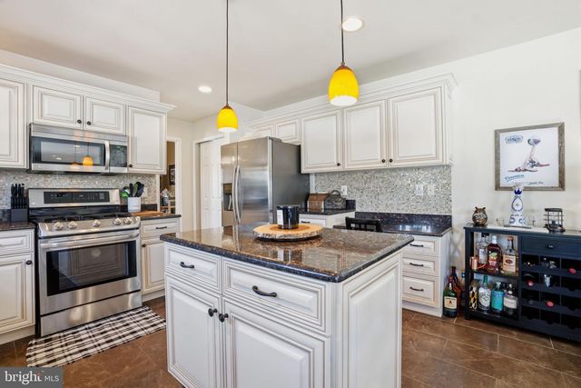 36 MORAY LN, Sewell, NJ 08080