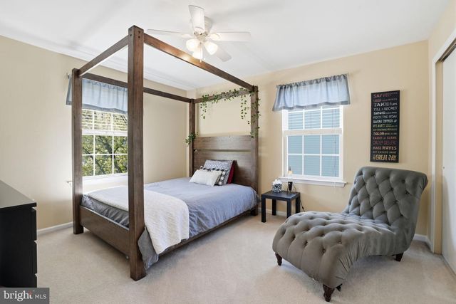 36 MORAY LN, Sewell, NJ 08080