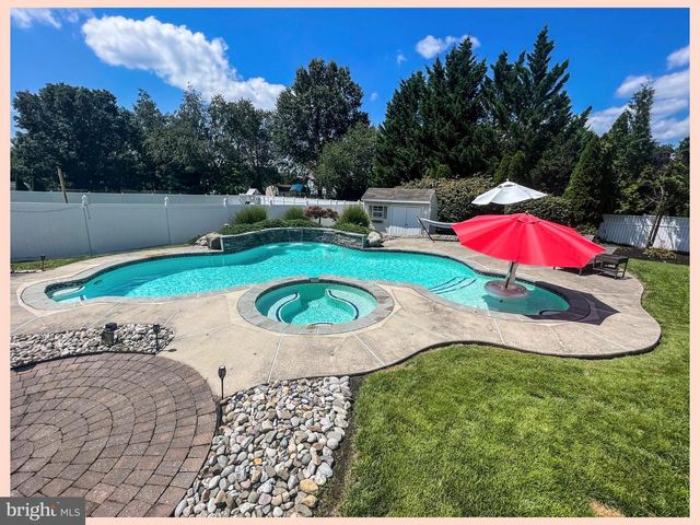 36 MORAY LN, Sewell, NJ 08080