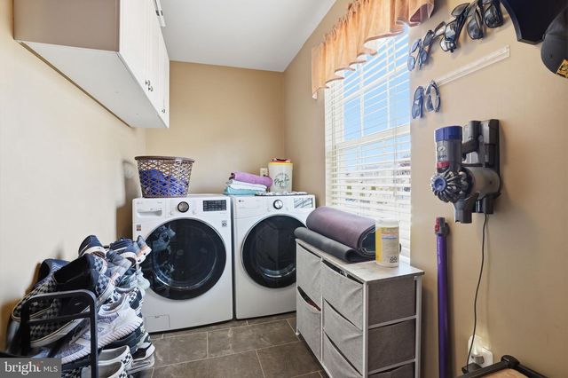 36 MORAY LN, Sewell, NJ 08080